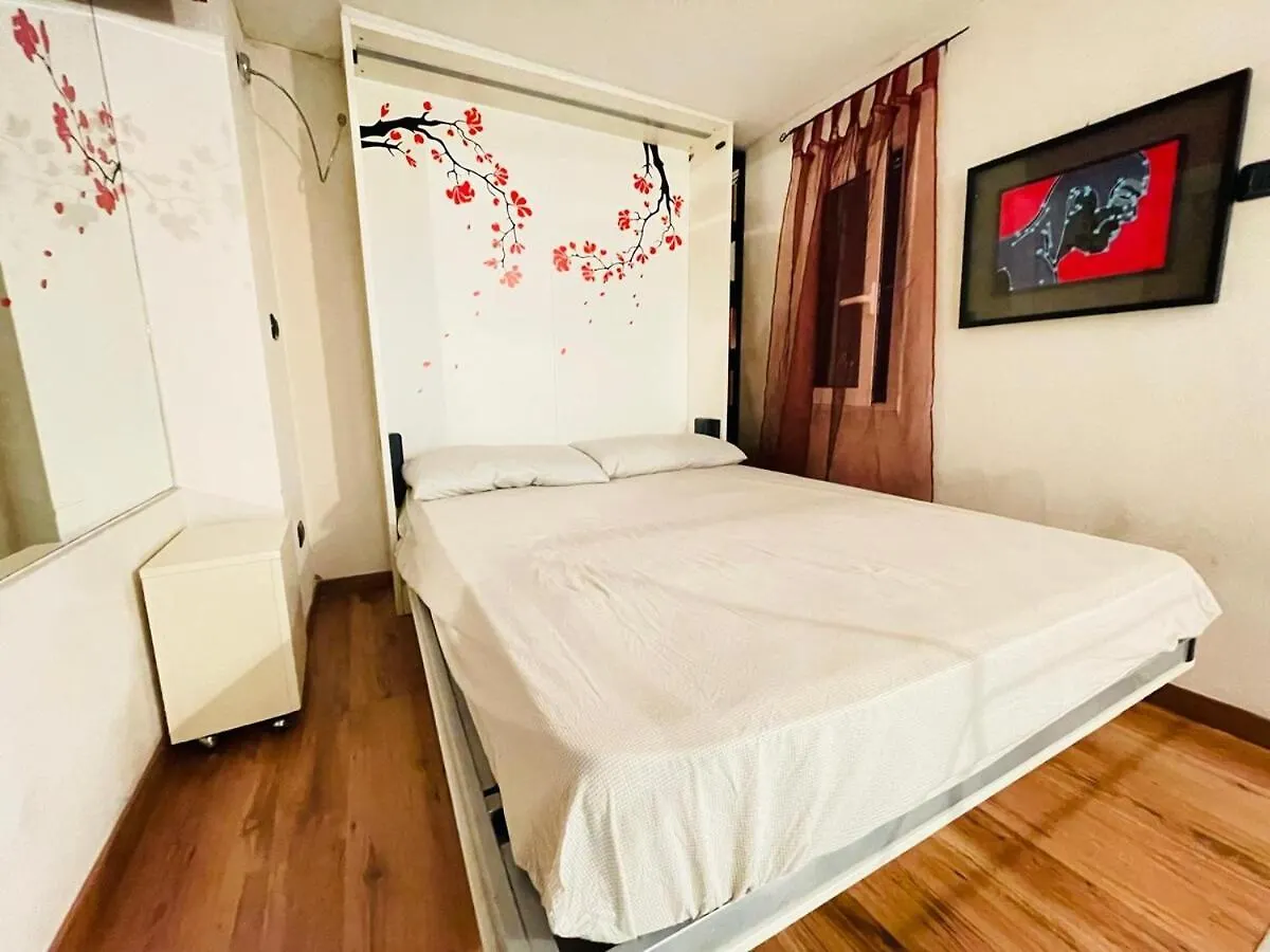 Marghera Apt - Wifi - Centro Milan 0*,  Italy