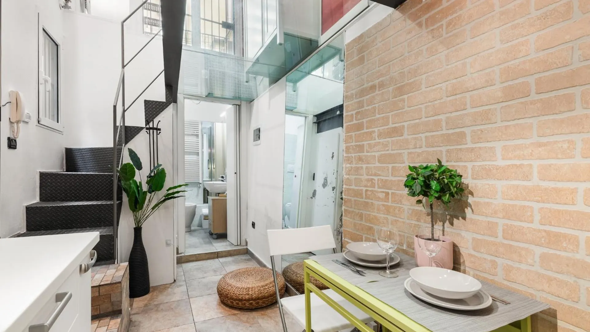 Marghera Apt - Wifi - Centro Milano Daire